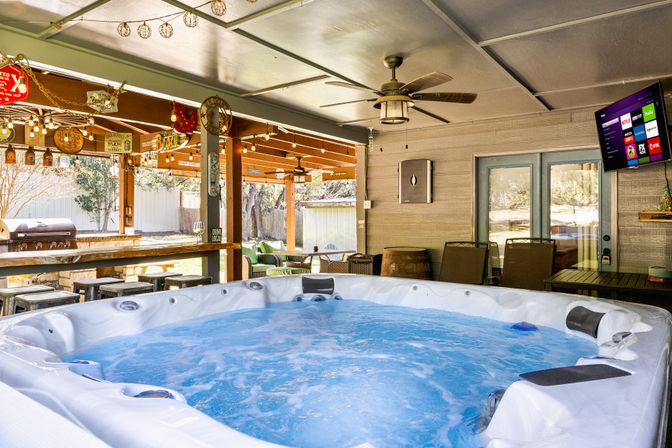 Hot Tub Farmhouse Vibes image 1