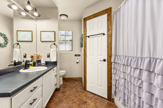 Hot Tub Farmhouse Vibes image 17