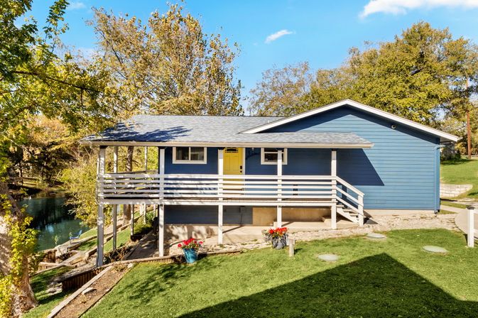 Water Haus the Perfect Riverfront Getaway image 1