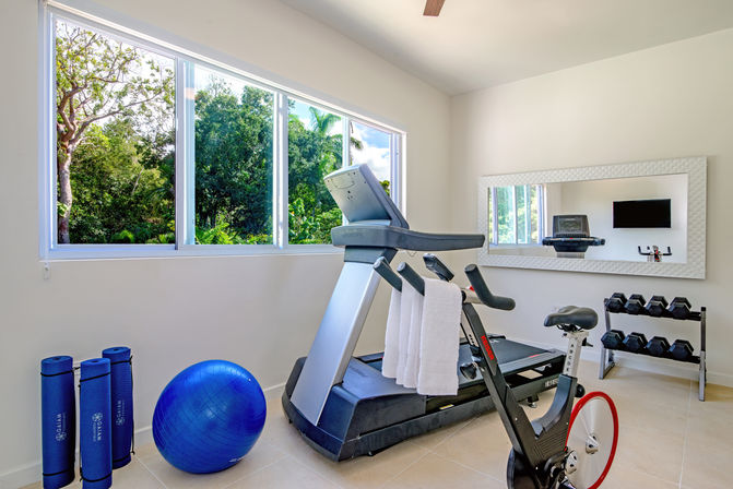 Bougain Villa: Luxury Villa with Staff, Pool & Half Moon Resort Membership in Montego Bay image 30