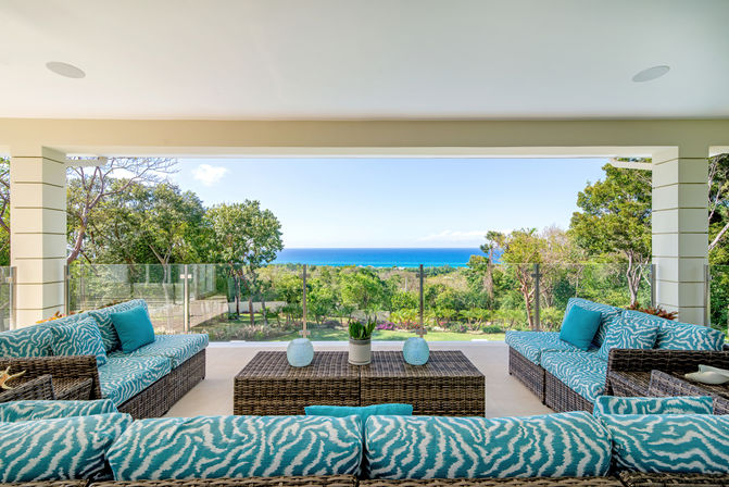 Bougain Villa: Luxury Villa with Staff, Pool & Half Moon Resort Membership in Montego Bay image 4