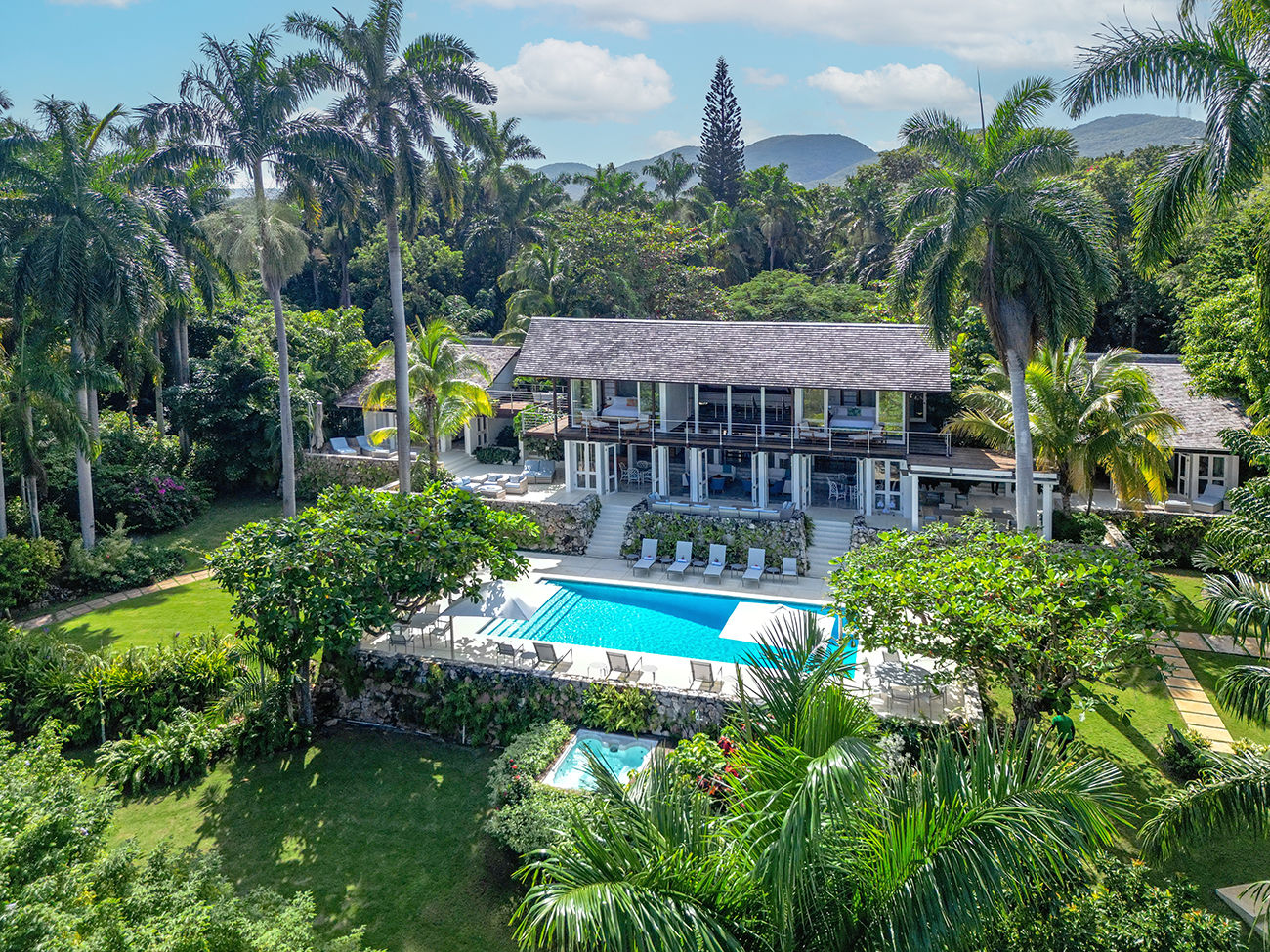 Villa Rosa: Luxury Ocean-View Villa with Private Gym, Spa, and Half Moon Club Access image 1