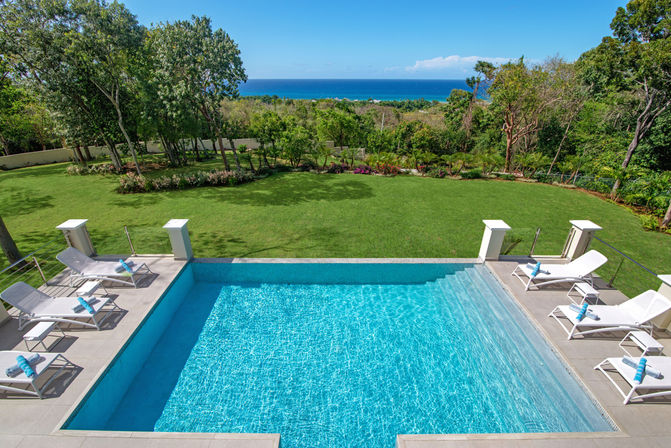 Bougain Villa: Luxury Villa with Staff, Pool & Half Moon Resort Membership in Montego Bay image 25