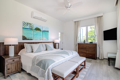 Bougain Villa: Luxury Villa with Staff, Pool & Half Moon Resort Membership in Montego Bay image 29