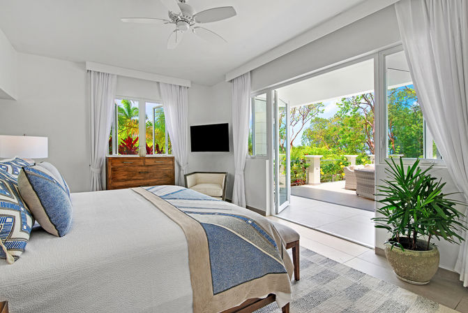 Bougain Villa: Luxury Villa with Staff, Pool & Half Moon Resort Membership in Montego Bay image 21