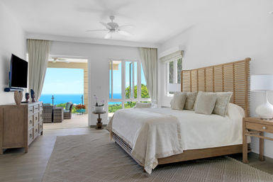 Bougain Villa: Luxury Villa with Staff, Pool & Half Moon Resort Membership in Montego Bay image 11