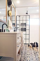 The Daphne: 4BR with Fenced Yard, Hot Tub, Home Theater + Gym image 7