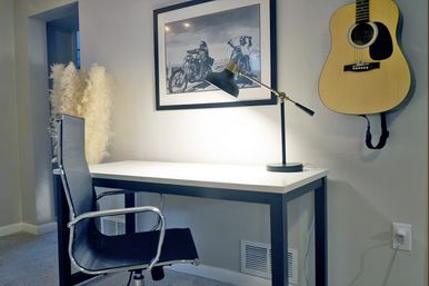 The Daphne: 4BR with Fenced Yard, Hot Tub, Home Theater + Gym image 19