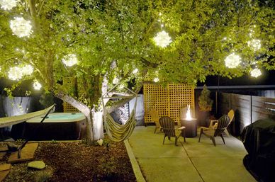 The Daphne: 4BR with Fenced Yard, Hot Tub, Home Theater + Gym image 5