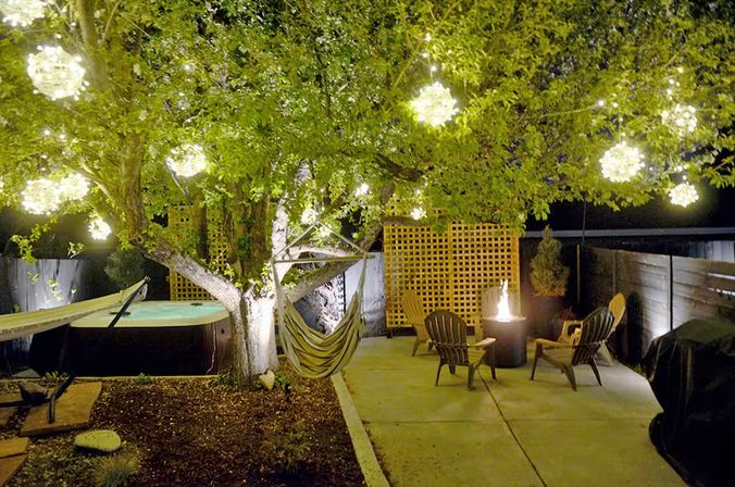 The Daphne: 4BR with Fenced Yard, Hot Tub, Home Theater + Gym image 5