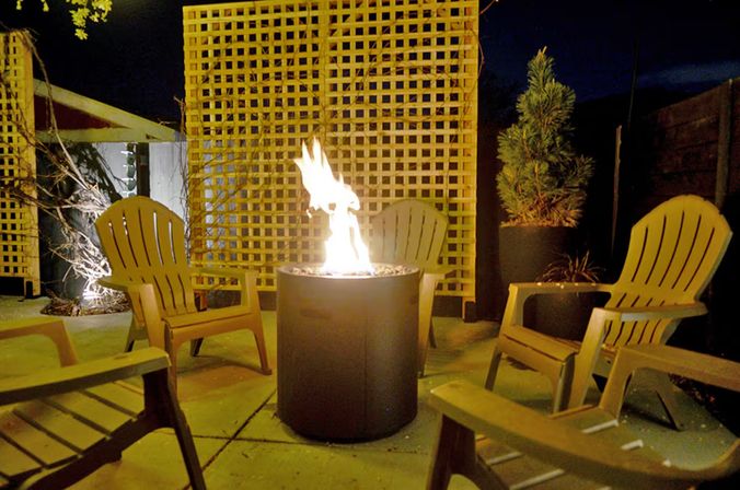 The Daphne: 4BR with Fenced Yard, Hot Tub, Home Theater + Gym image 36