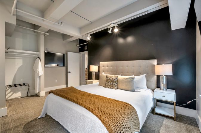 Hangover Easy at The Maddox: The Ultimate Recovery Suite image 8