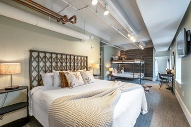 Honky Tonk Suite at The Maddox: Nashville’s Music Vibes & Party Headquarters image 7