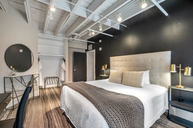 Skyline Suite at The Maddox: Big Views, Bigger Celebrations, Ultimate Luxury Experience image 11