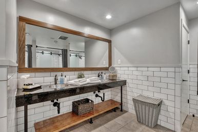 The Rustic Suite at The Maddox: Southern Charm Meets Luxury image 12