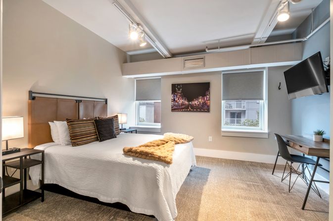 Hangover Easy at The Maddox: The Ultimate Recovery Suite image 9