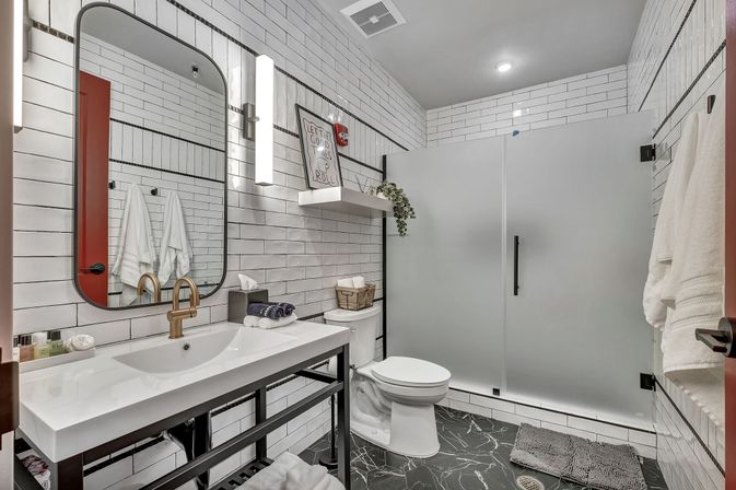 Elvis Penthouse at The Maddox: The King of Nashville Suites image 10