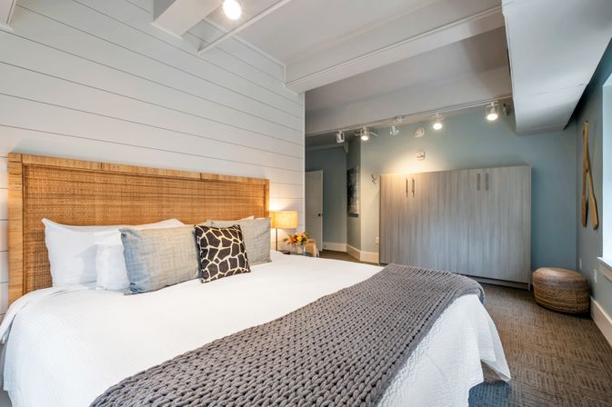 Honky Tonk Suite at The Maddox: Nashville’s Music Vibes & Party Headquarters image 10