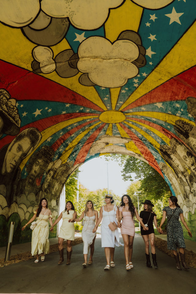 Nashville Mural Tour with Mimosas and Street Art Stops image 3