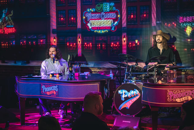 Pete's Dueling Piano Bar - Nashville image 4