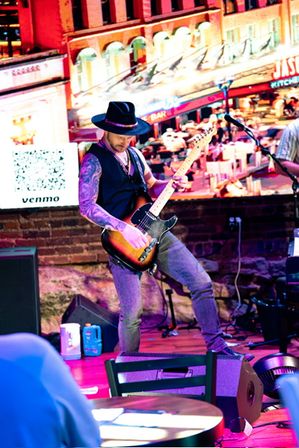 Pete's Dueling Piano Bar - Party Package (Bachelorettes / Birthdays) image 12