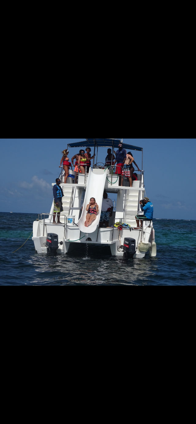 Private Pink Party Boat Experience image 4