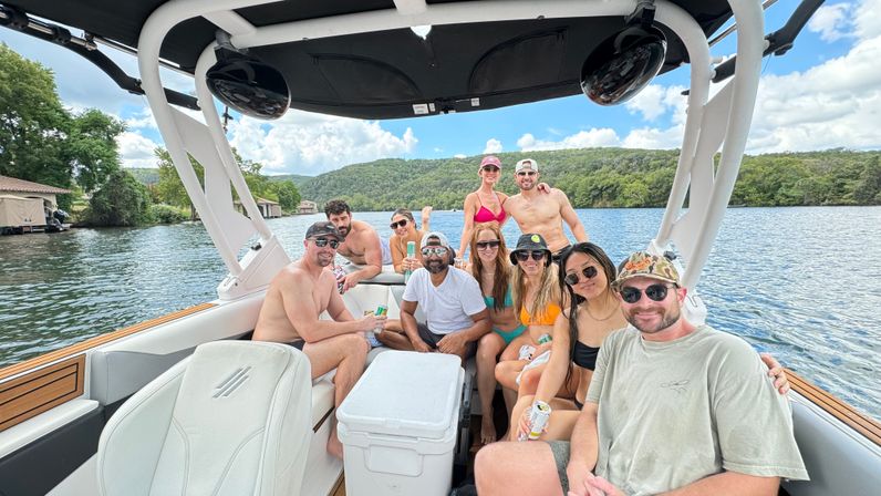10 Passengers - Wake Surf on Lake Austin! image 7