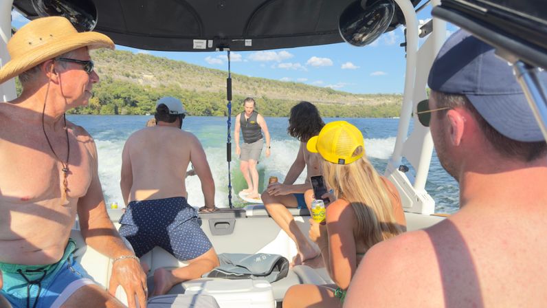 10 Passengers - Wake Surf on Lake Austin! image 2