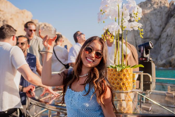 Club on the Water with Live Dj, Mixologist, and Chef image 20