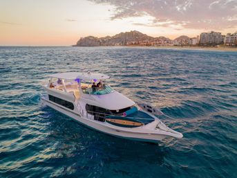 Private Luxury Yacht Bachelorette Party- All inclusive! image 19