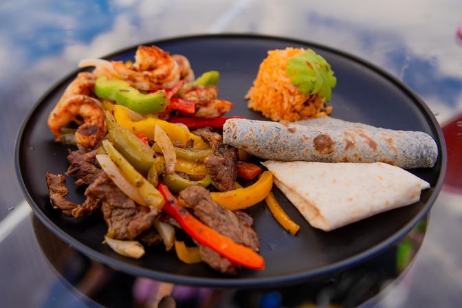 Club on the Water with Live Dj, Mixologist, and Chef image 11