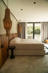 Caan Estate: Two Villas Combined into a Luxurious 10 BR Retreat with Concierge image 11