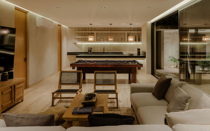 6BR Luxury Sky Lounge Estate - 4 Min to Beach image 20