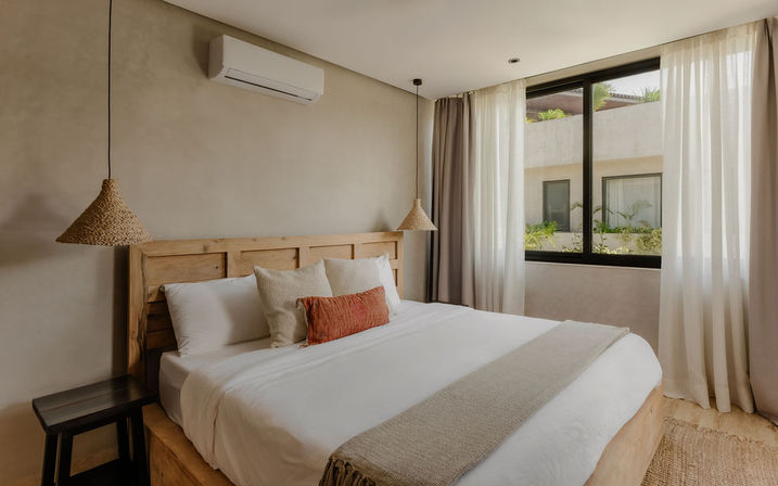 6BR Luxury Sky Lounge Estate - 4 Min to Beach image 33