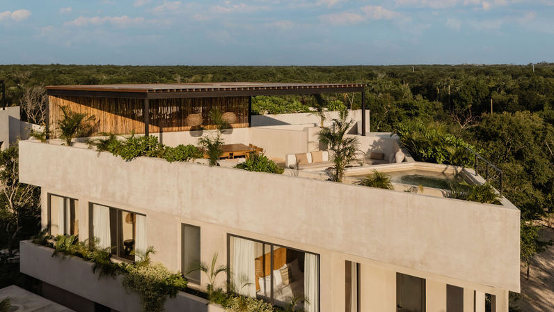 6BR Luxury Sky Lounge Estate - 4 Min to Beach image 10