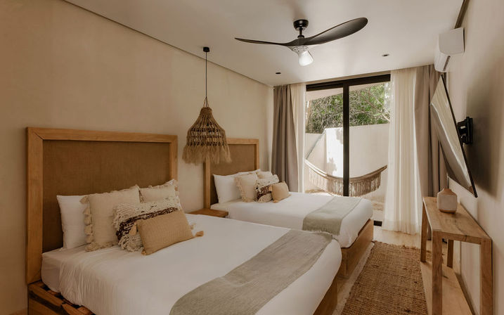 6BR Luxury Sky Lounge Estate - 4 Min to Beach image 35