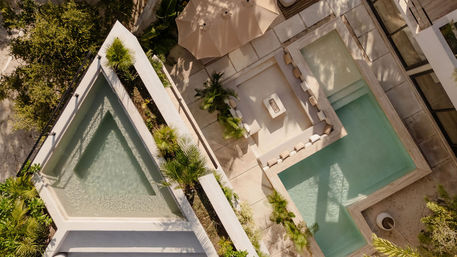 6BR Luxury Sky Lounge Estate - 4 Min to Beach image 9