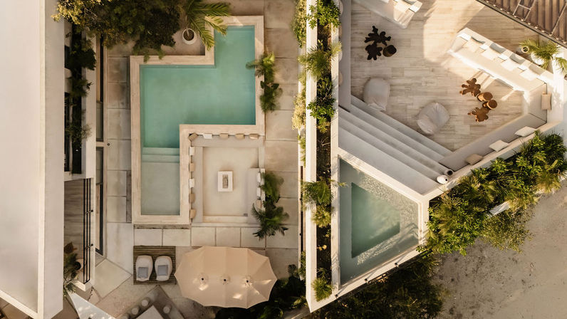 6BR Luxury Sky Lounge Estate - 4 Min to Beach image 14