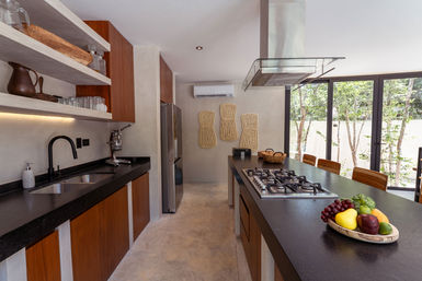 Sayab Estate: Sleeps 24 - Only 7 Minutes to Beach - Concierge image 42