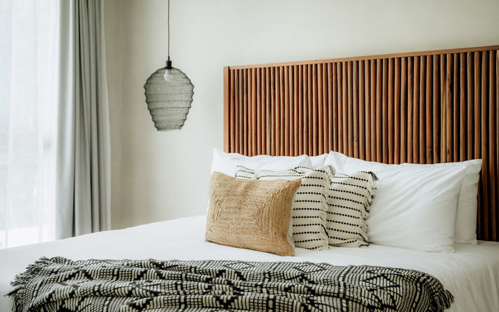 Caan Estate: Two Villas Combined into a Luxurious 10 BR Retreat with Concierge image 37