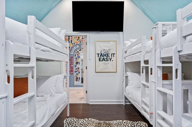 The Weekender CLT: Pickleball, Hot Tub, Firepit, Karaoke + Arcade (Sleeps 23) image 88