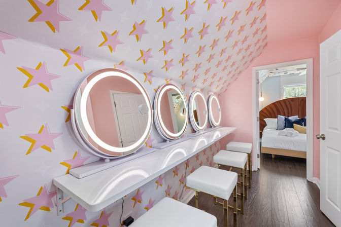 The Weekender CLT: Pickleball, Hot Tub, Firepit, Karaoke + Arcade (Sleeps 23) image 52