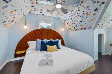 The Weekender CLT: Pickleball, Hot Tub, Firepit, Karaoke + Arcade (Sleeps 23) image 76