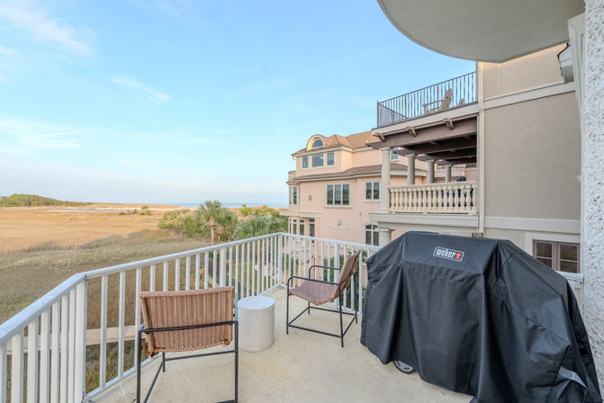 The Singleton Estate: 6BR Rental with Lux Private Pool & Game Room, Steps to Beach image 44