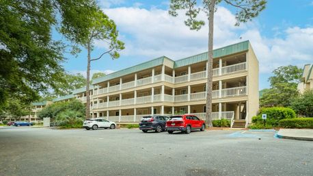Barefoot Bliss at The Spa: Oceanfront Complex with Multiple Pools + Sauna image 26