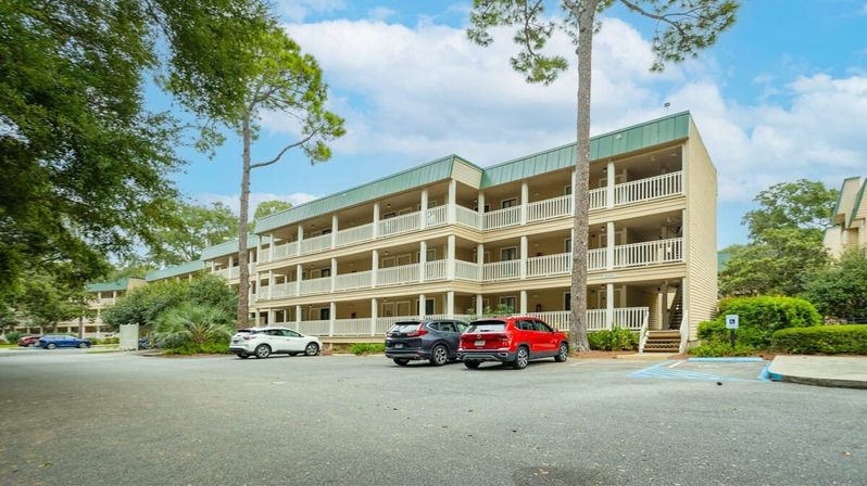 Barefoot Bliss at The Spa: Oceanfront Complex with Multiple Pools + Sauna image 26