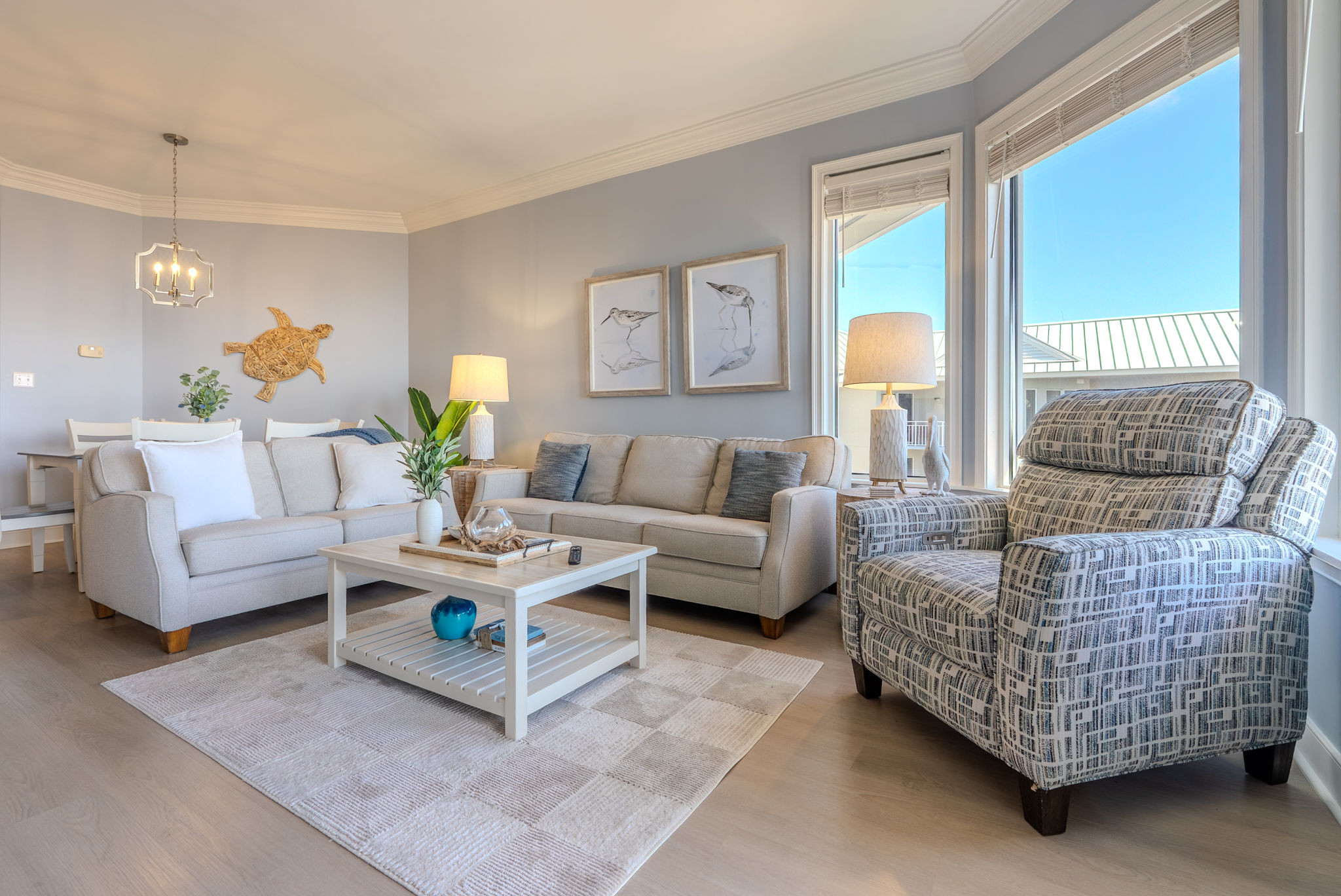 Seacrest: Oceanfront 2BR Luxury Rental with Balcony & Coligny Views image 4