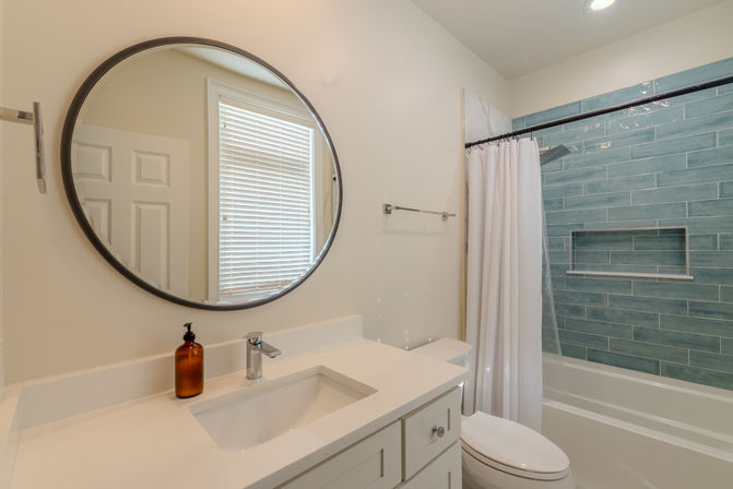 The Singleton Estate: 6BR Rental with Lux Private Pool & Game Room, Steps to Beach image 15