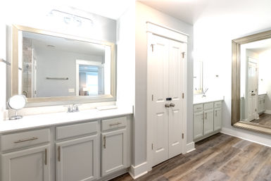 Sandcastle: Luxury 6BR Family Beach Oasis image 17