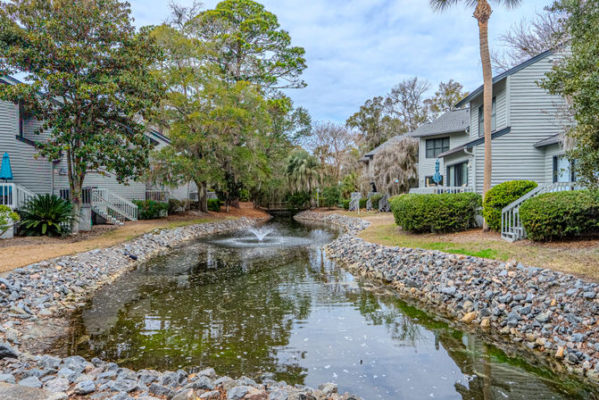 Oceanbreeze: 2BR Villa, Short Walk to Beach, Coligny & Pool image 29